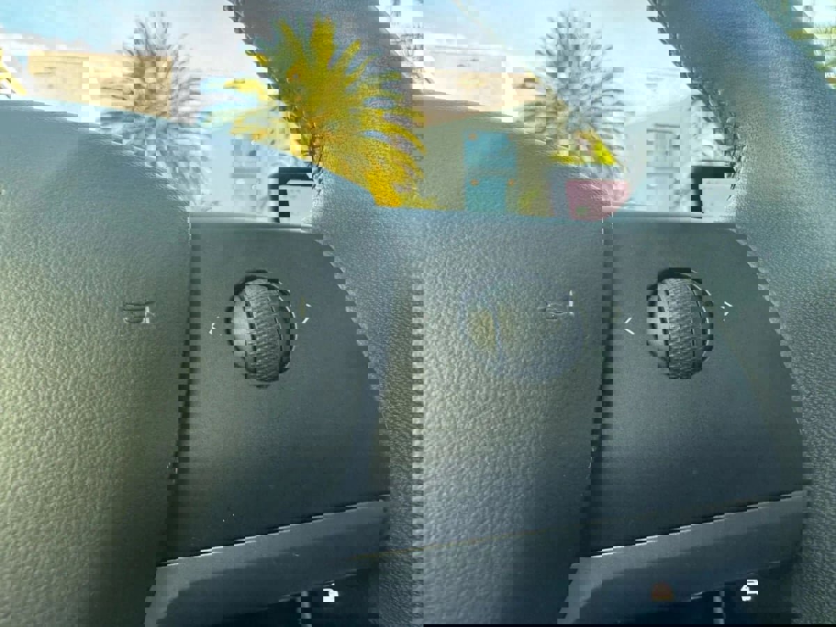 Used 2023 Tesla Model Y Long Range image 24