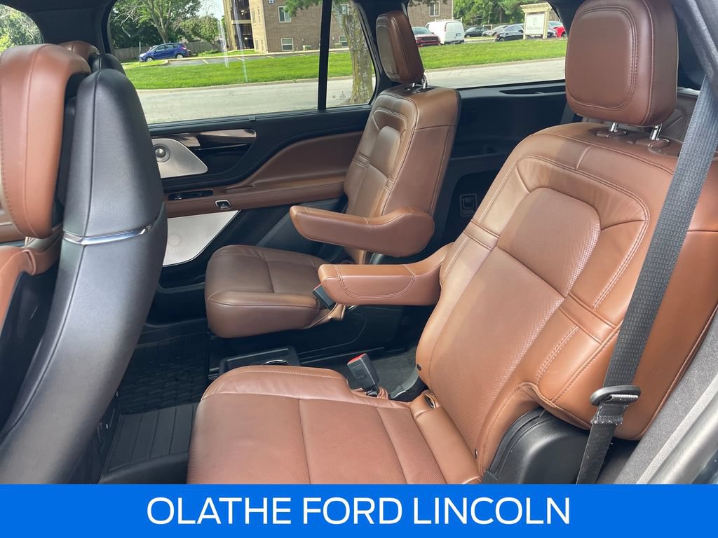 Certified 2022 Lincoln Aviator Reserve w/ Equipment Group 201A AWD/4WD image 28