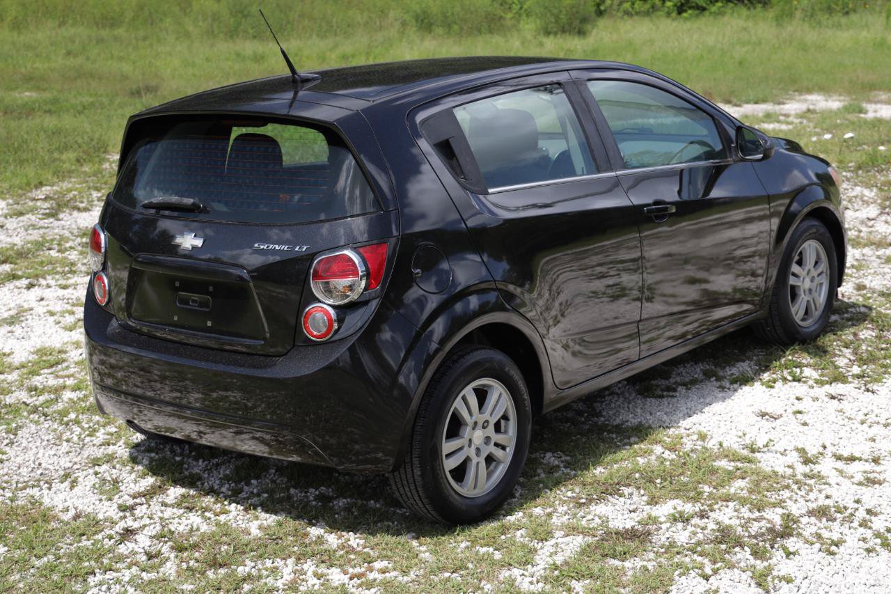 Used 2014 Chevrolet Sonic LT FWD image 11