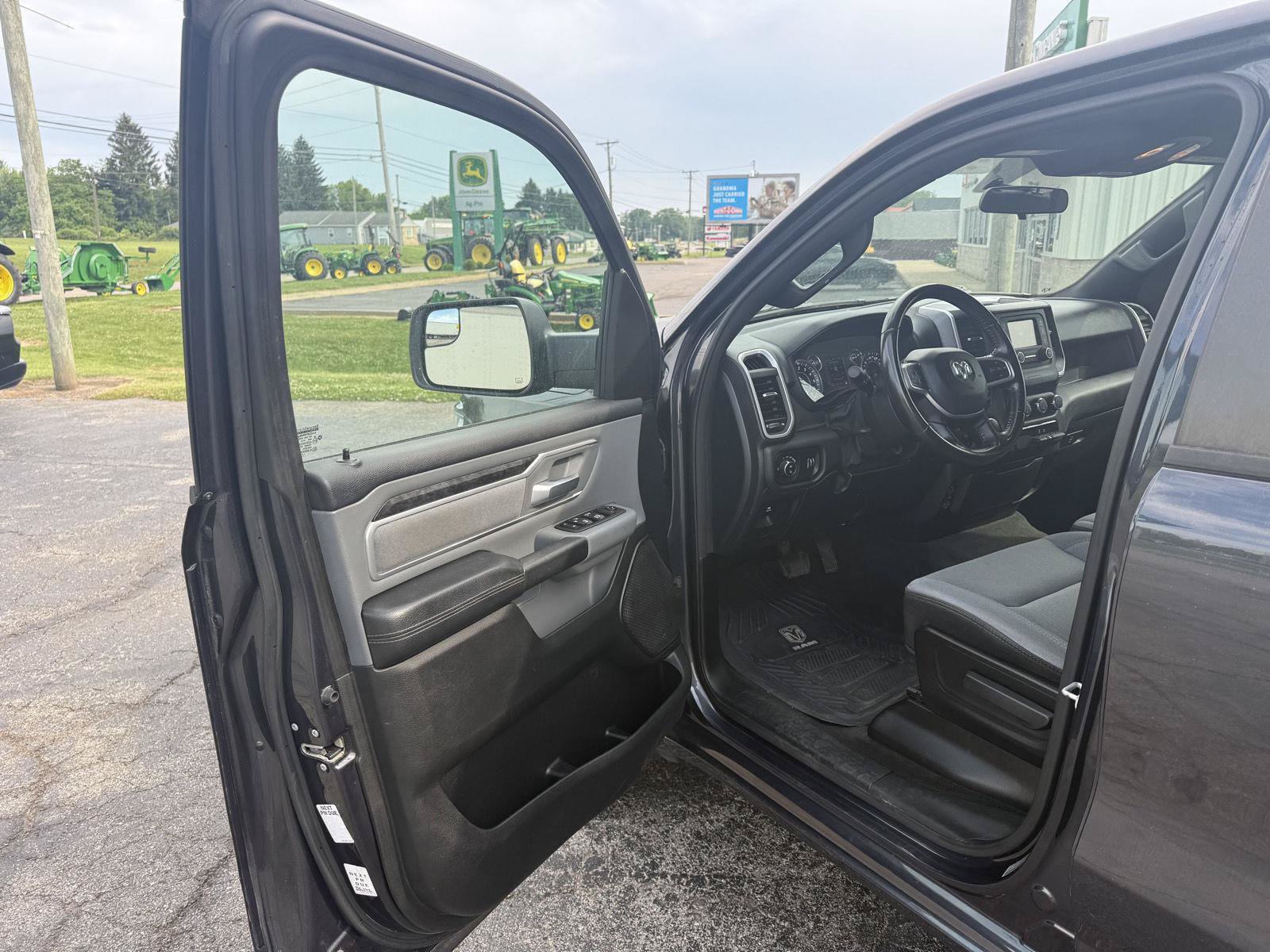Used 2021 RAM 1500 Big Horn AWD/4WD image 12