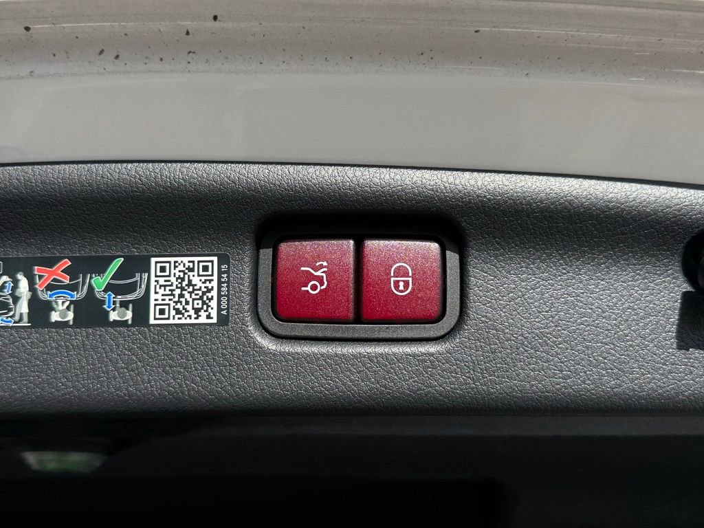 Certified 2024 Mercedes-Benz C 300 4MATIC Sedan image 11