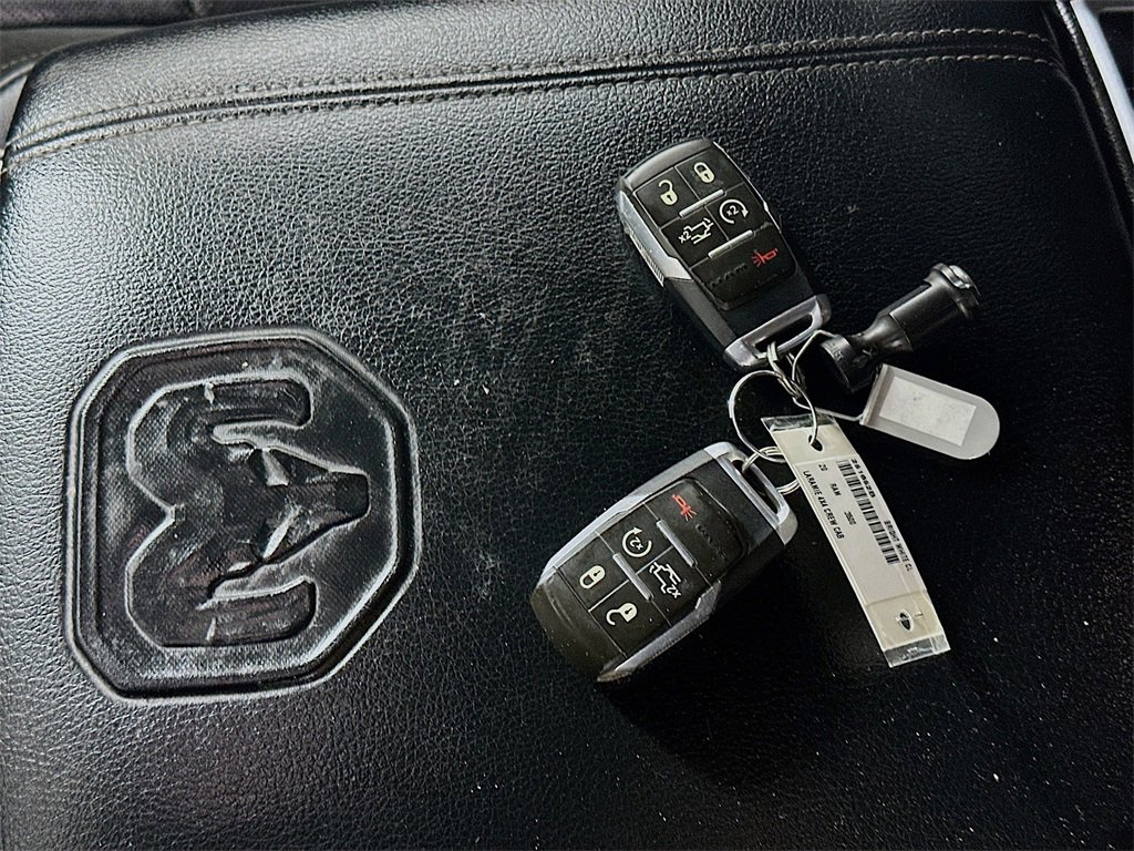 Used 2020 RAM 3500 Laramie w/ Night Edition image 36