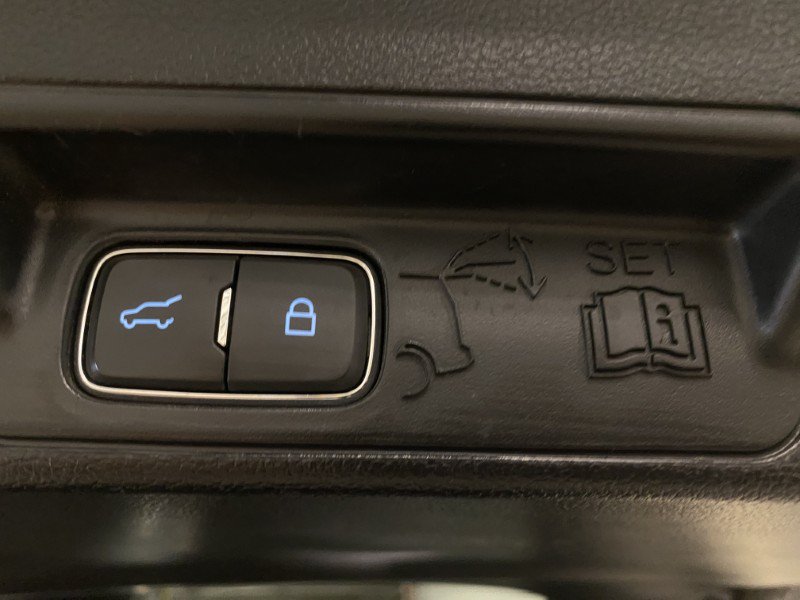 Used 2022 Ford Explorer XLT AWD/4WD image 33