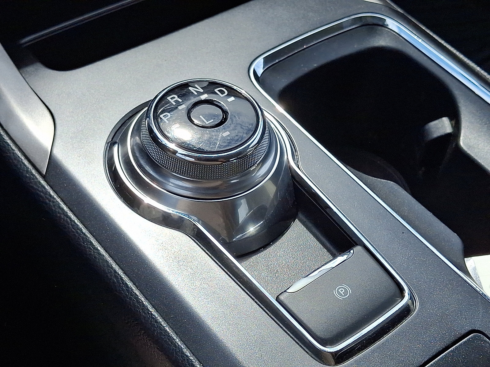 Used 2019 Ford Fusion S image 16