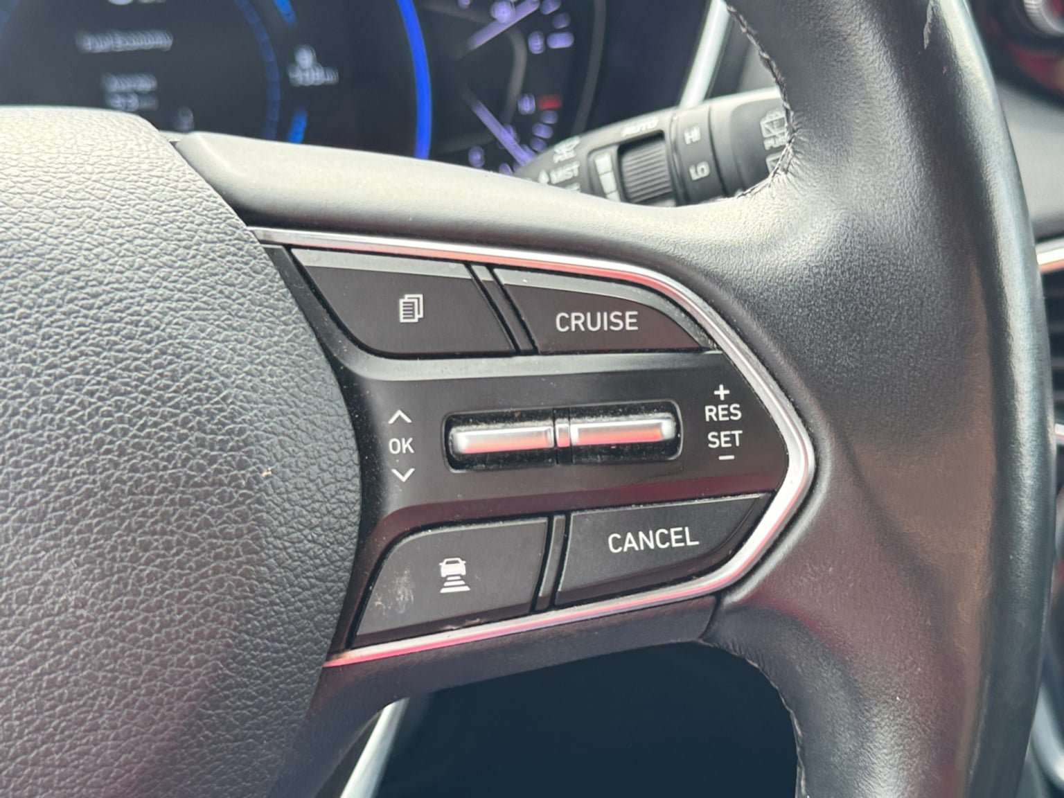 Used 2019 Hyundai Santa Fe FWD image 23