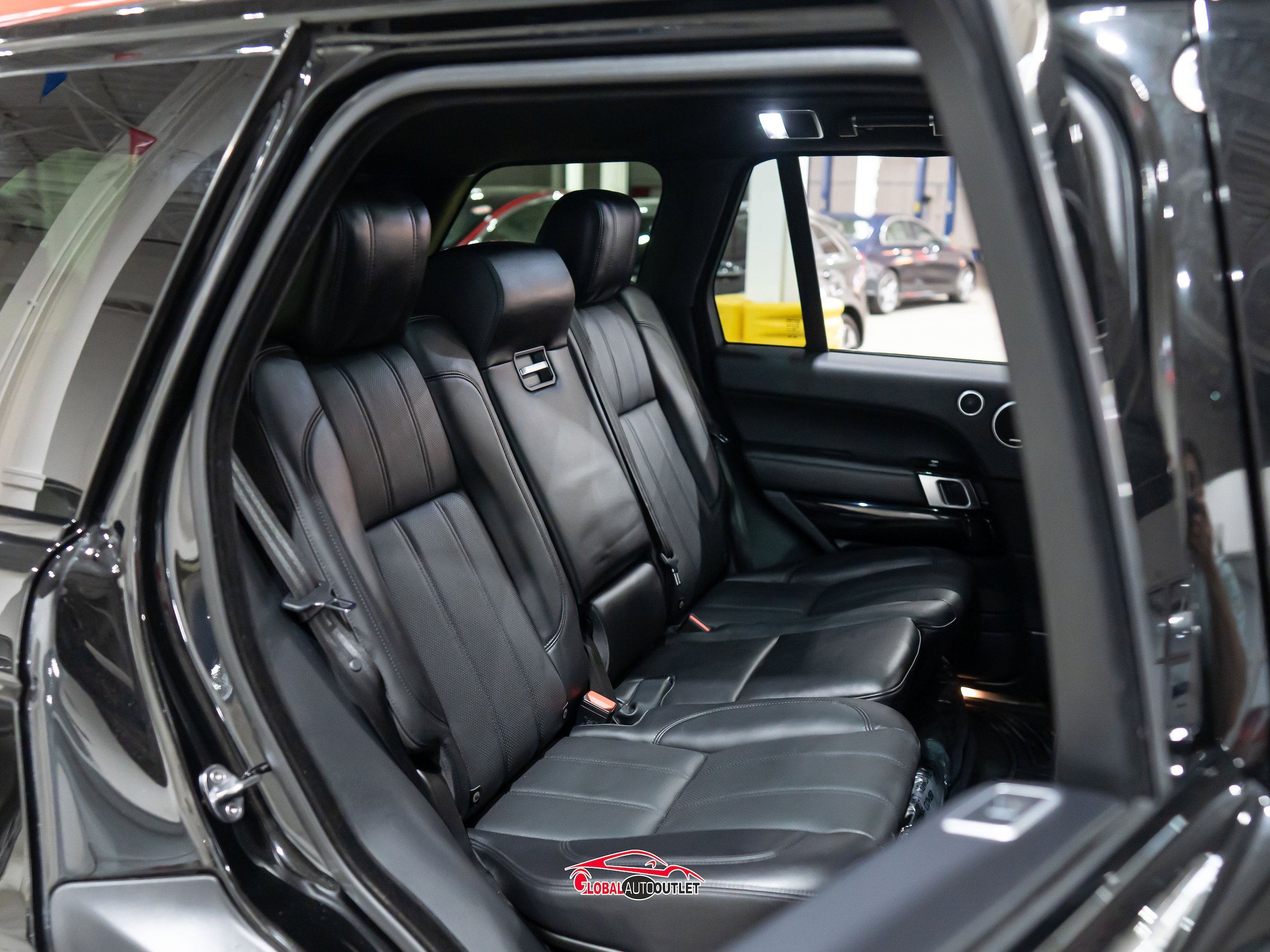 Used 2016 Land Rover Range Rover Supercharged AWD/4WD image 18