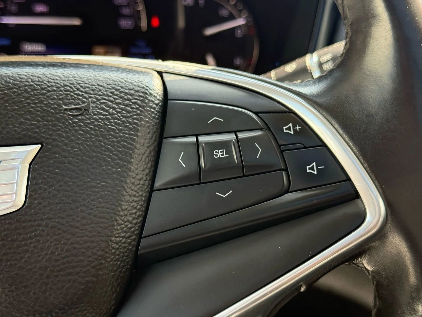 Used 2017 Cadillac XT5 Luxury image 25