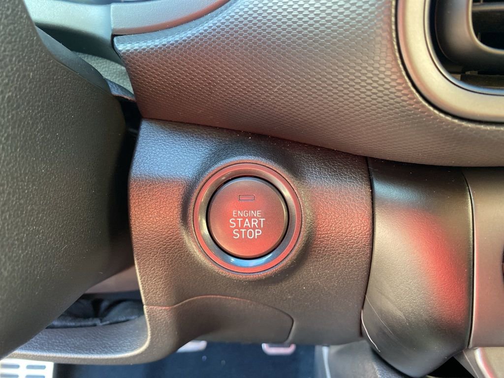 Used 2022 Hyundai Kona N image 32