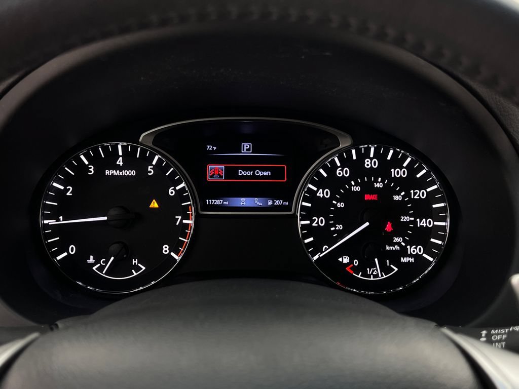 Used 2017 Nissan Altima 3.5 SL w/ 3.5SL Technology Package FWD image 17