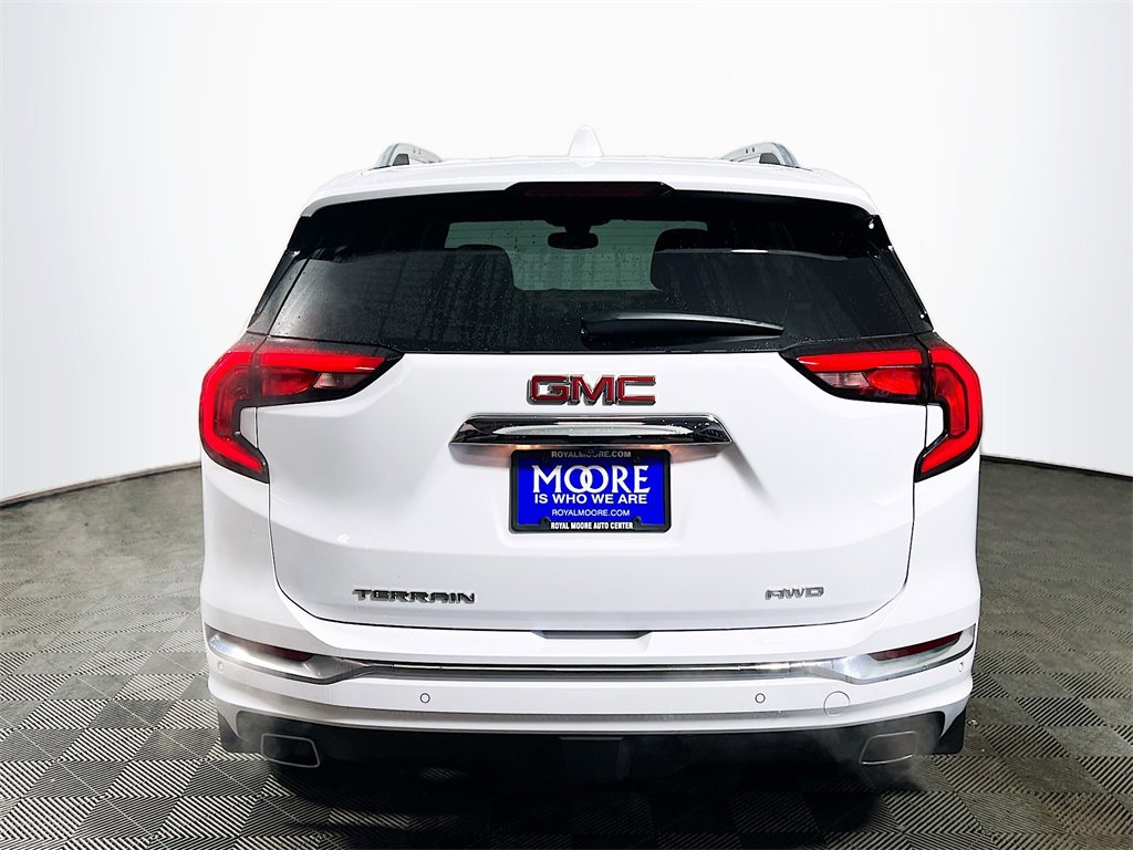Used 2020 GMC Terrain Denali w/ Denali Premium Package image 7