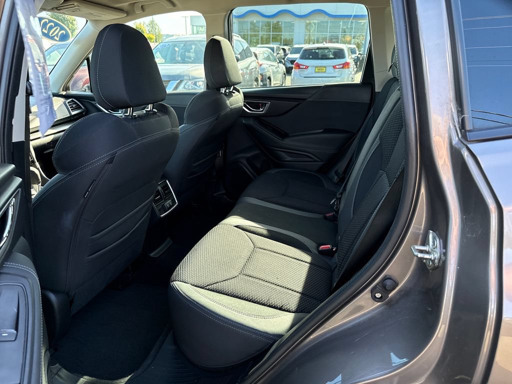 Used 2022 Subaru Forester Premium AWD/4WD image 15
