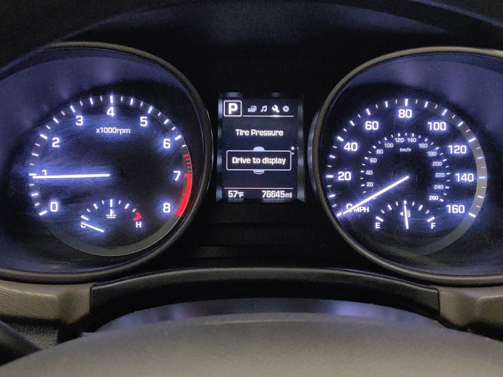 Used 2017 Hyundai Santa Fe Sport image 23