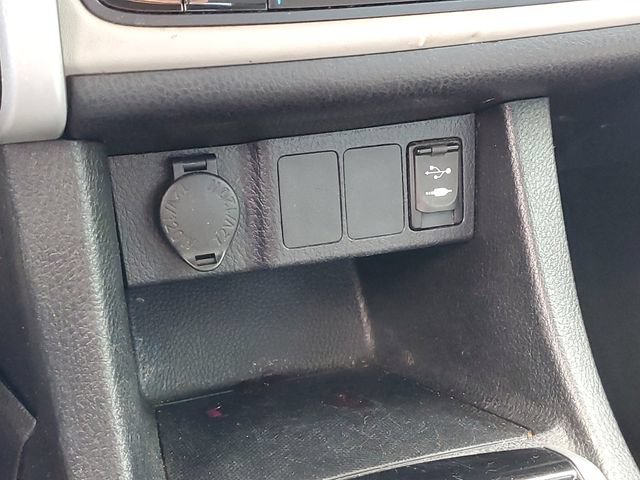 Used 2018 Toyota Corolla LE FWD image 22