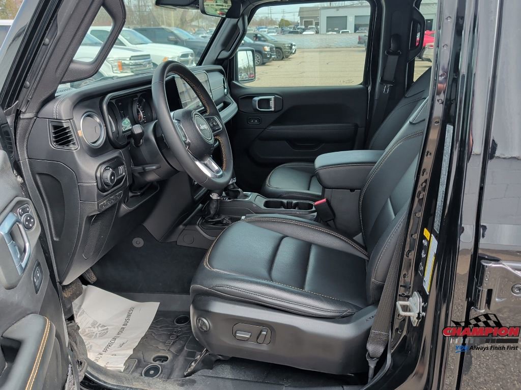 Used 2024 Jeep Wrangler Sahara w/ Technology Group image 14