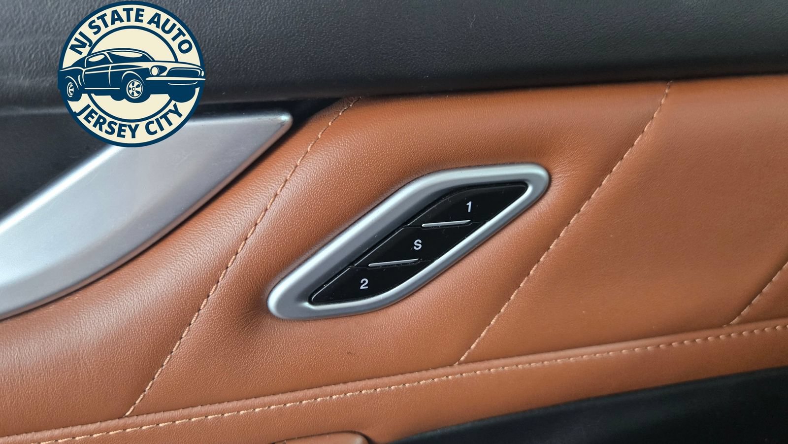 Used 2019 Maserati Levante GranLusso AWD/4WD image 25
