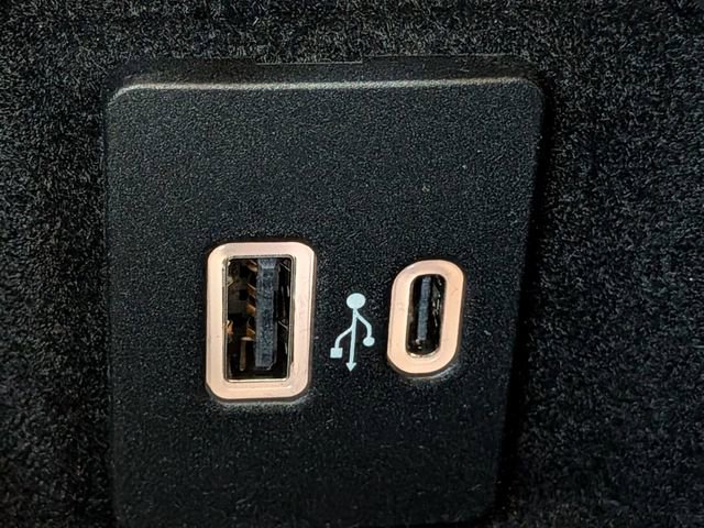 New 2026 Lincoln Corsair Premiere image 22