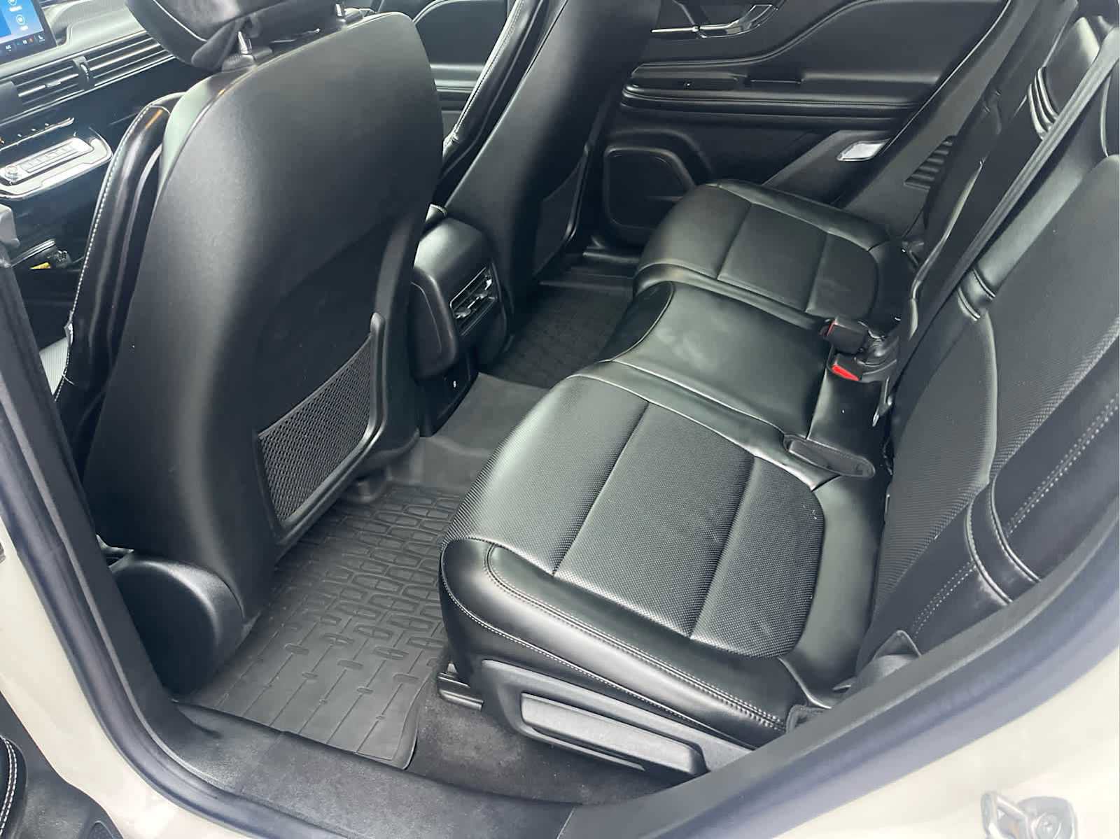 Used 2024 Lincoln Corsair Grand Touring image 25