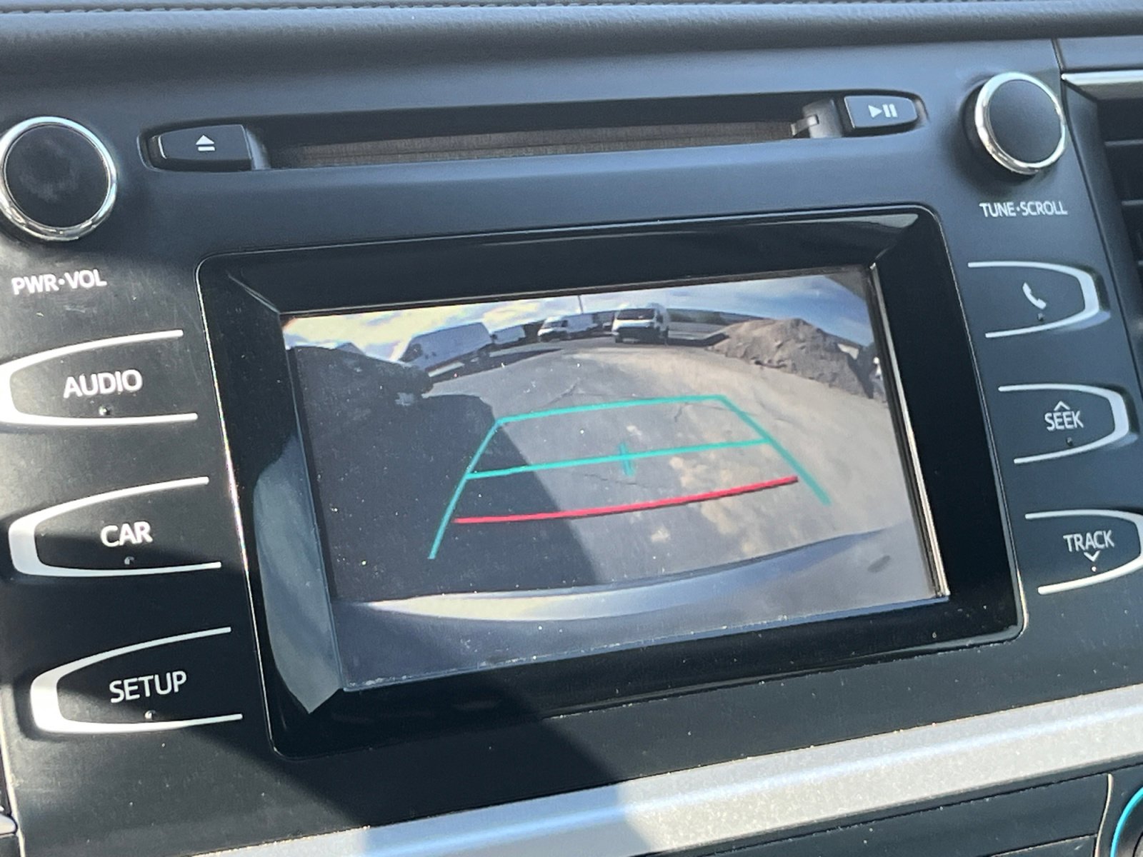 Used 2019 Toyota Highlander LE FWD image 23