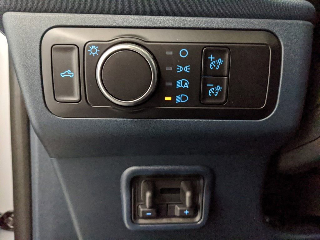 New 2025 Ford Maverick XLT w/ XLT Luxury Package image 8