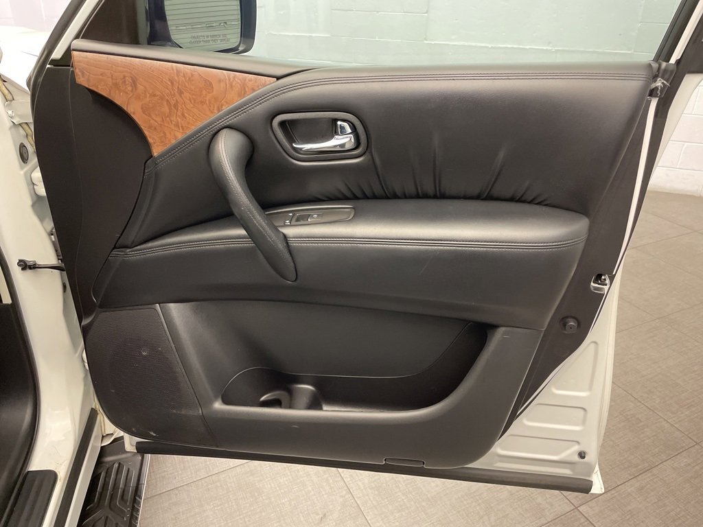 Used 2022 Nissan Armada SL w/ Captain's Chairs Package image 30