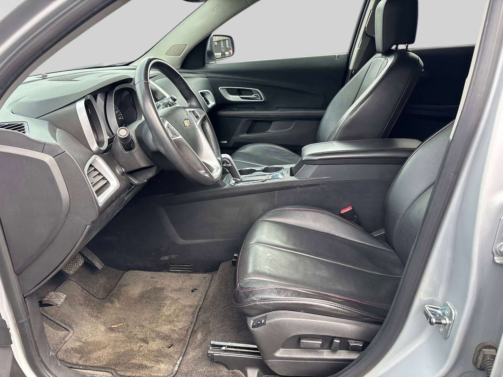 Used 2010 Chevrolet Equinox LTZ FWD image 11