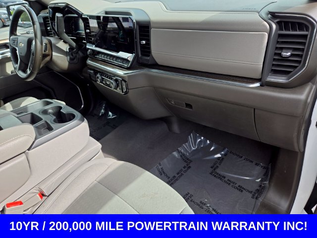 Used 2025 Chevrolet Silverado 1500 LT AWD/4WD image 16