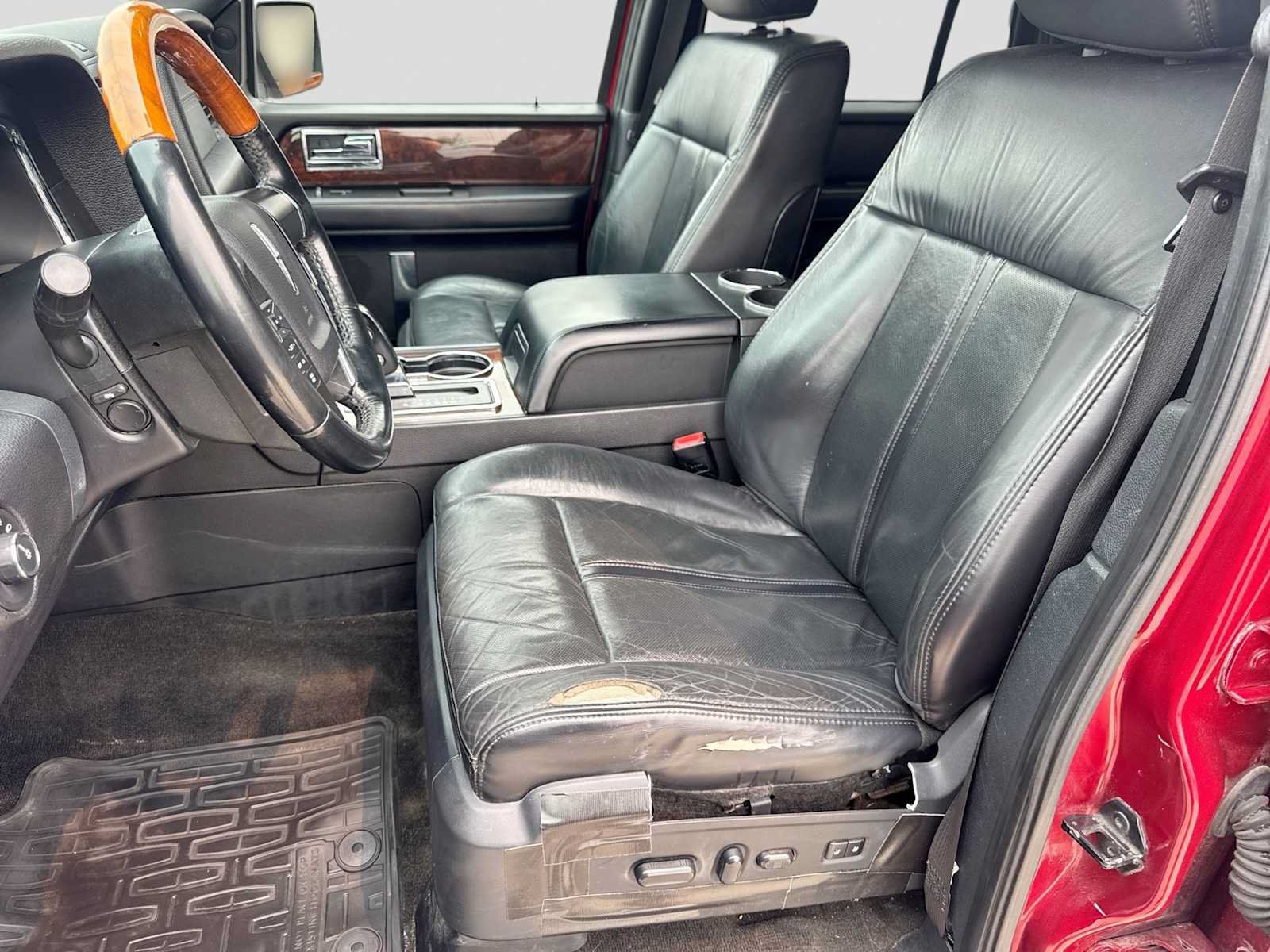 Used 2015 Lincoln Navigator 4WD image 15
