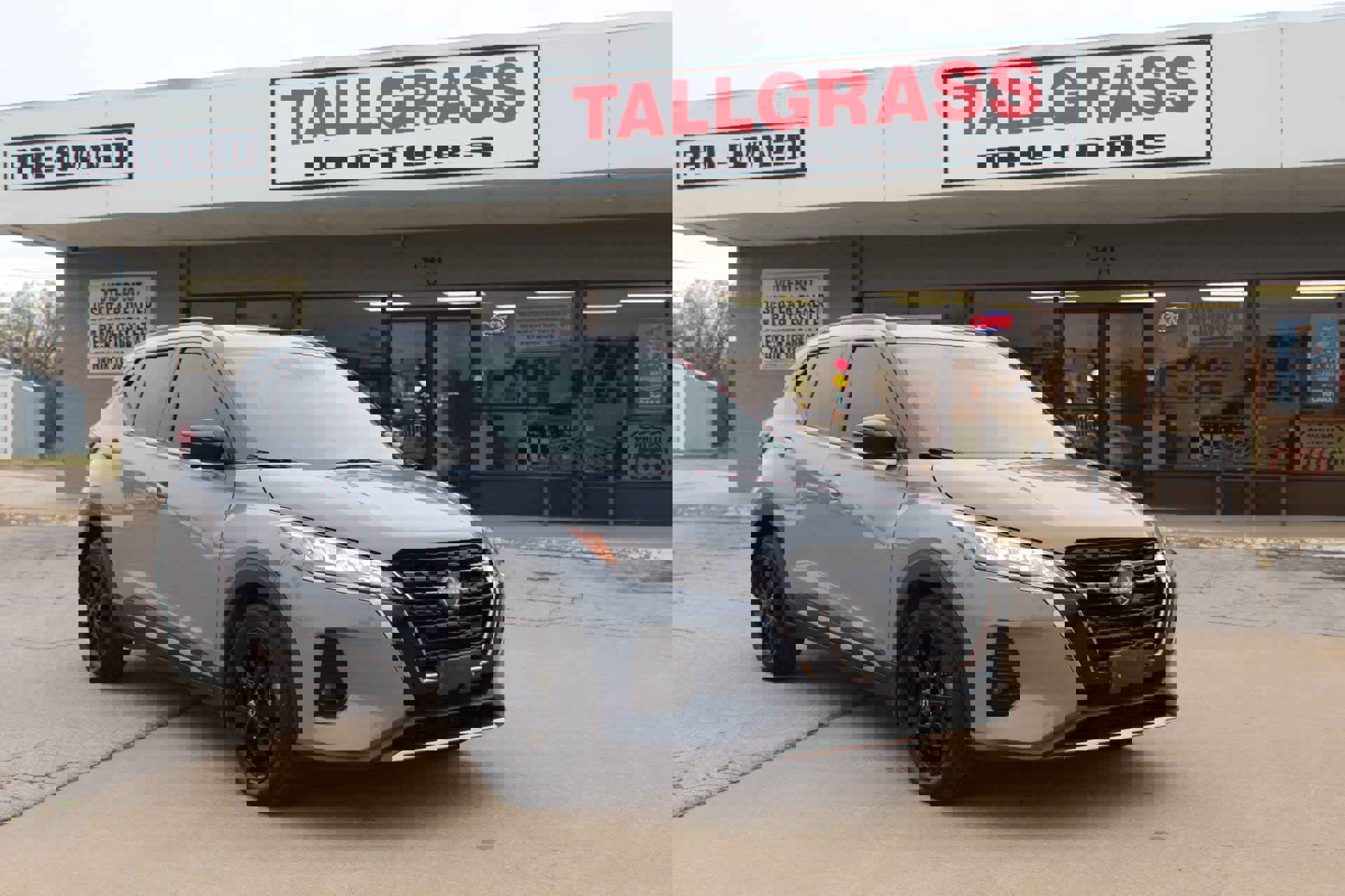 Used 2024 Nissan Kicks SR w/ SR Premium Package image 1