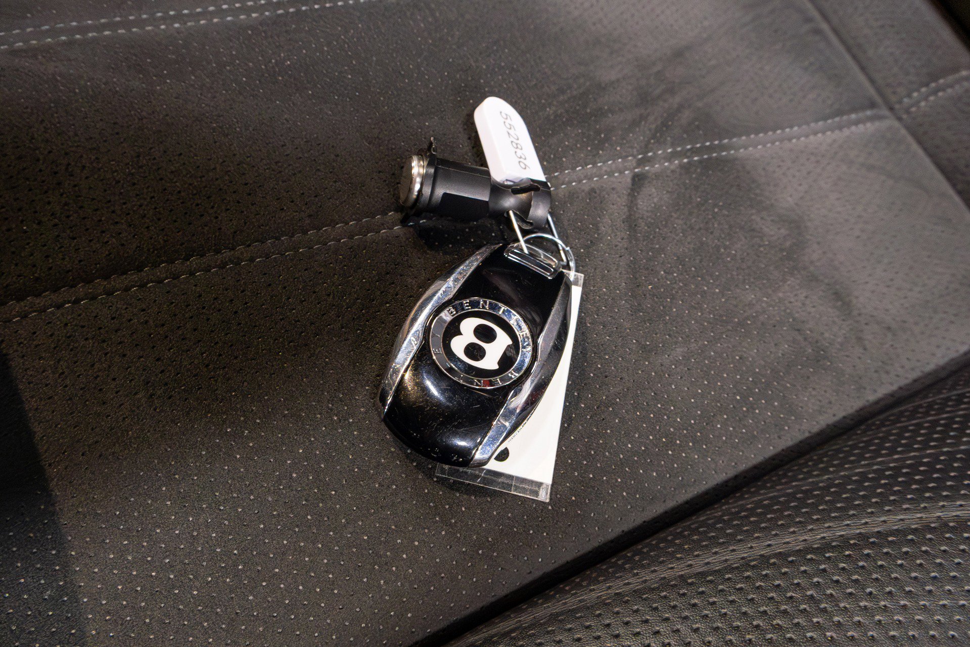 Used 2021 Bentley Bentayga Speed AWD/4WD image 14