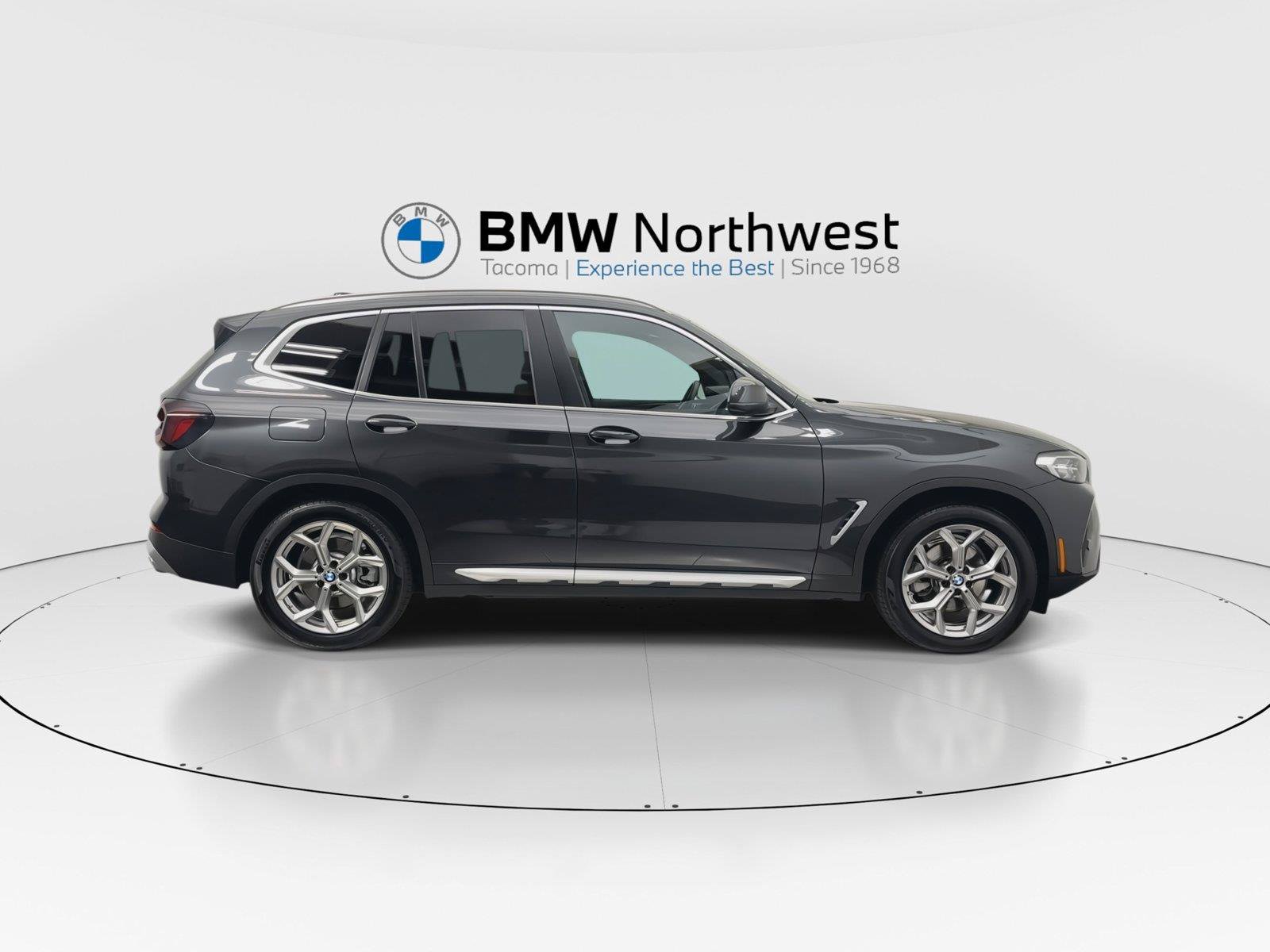 Used 2023 BMW X3 xDrive30i w/ Convenience Package AWD/4WD image 5