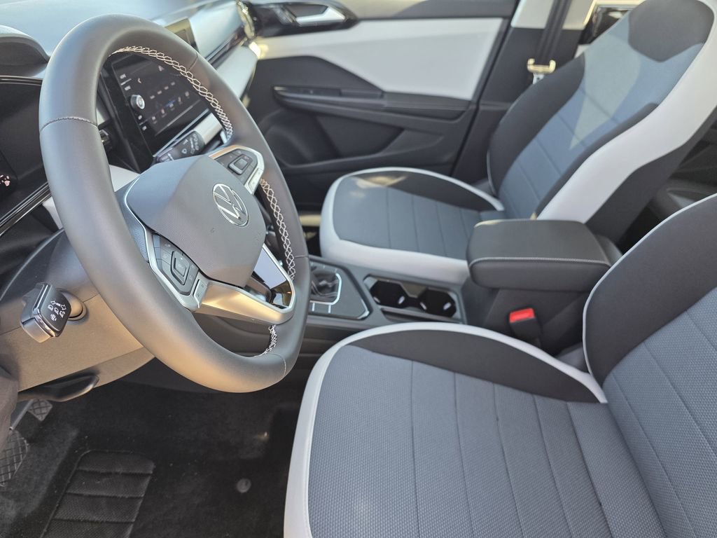 New 2026 Volkswagen Taos S FWD image 11