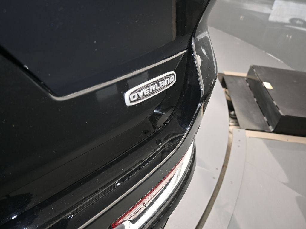 New 2025 Jeep Grand Cherokee L Overland AWD/4WD image 35