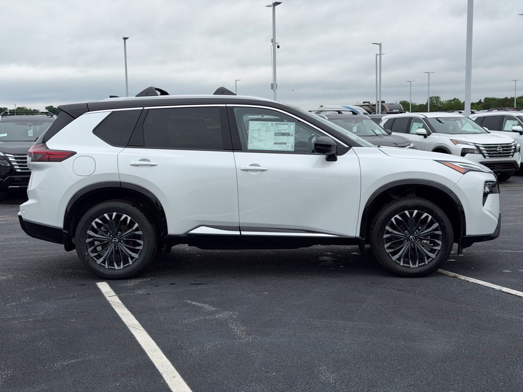 New 2026 Nissan Rogue Platinum w/ Platinum Premium Package AWD/4WD image 3