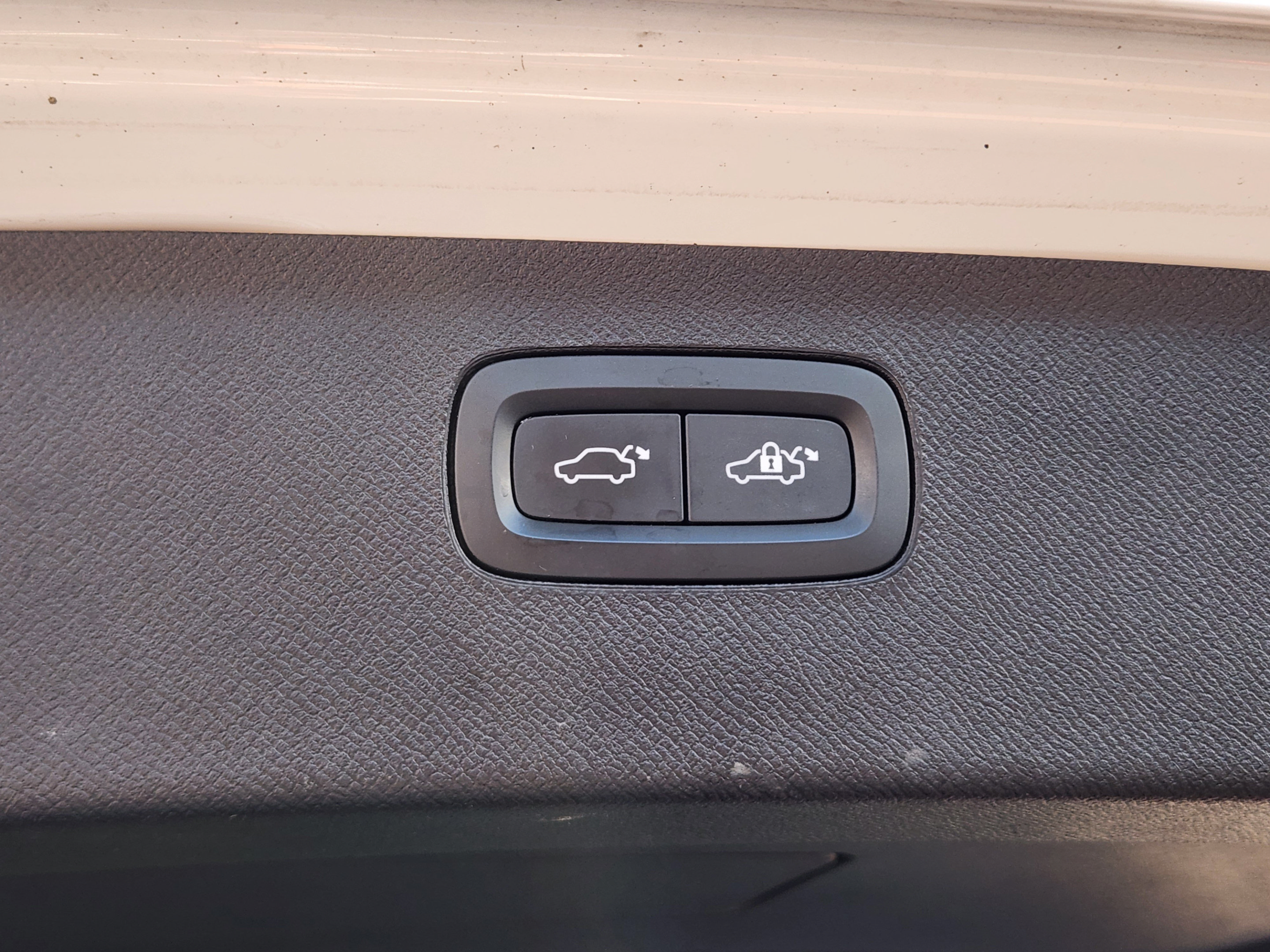 Used 2022 Volvo XC90 T6 Inscription AWD/4WD image 32