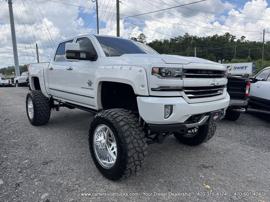 Used 2017 Chevrolet Silverado 1500 LTZ Z71 w/ LTZ Plus Package AWD/4WD image 8