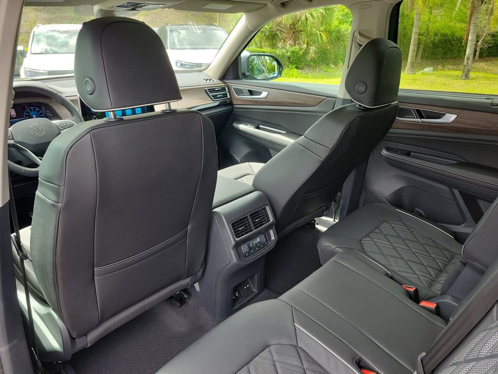 New 2026 Volkswagen Atlas SEL Premium R-Line image 9