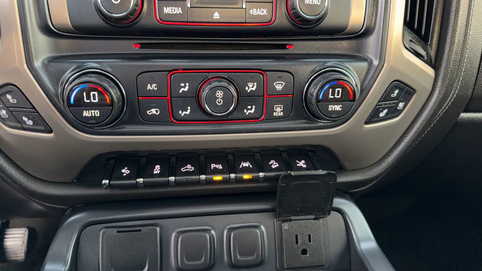 Used 2016 GMC Sierra 1500 Denali w/ Denali Ultimate Package image 24