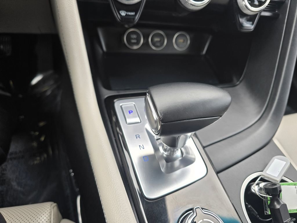 Used 2023 Genesis G70 2.0T RWD image 26