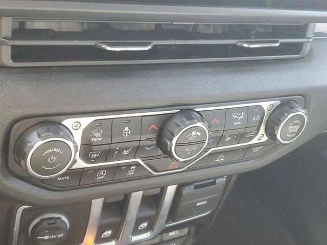 Used 2025 Jeep Wrangler Sport image 25