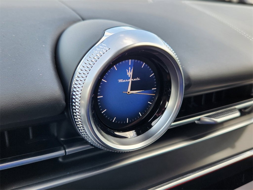 New 2025 Maserati Grecale GT image 14