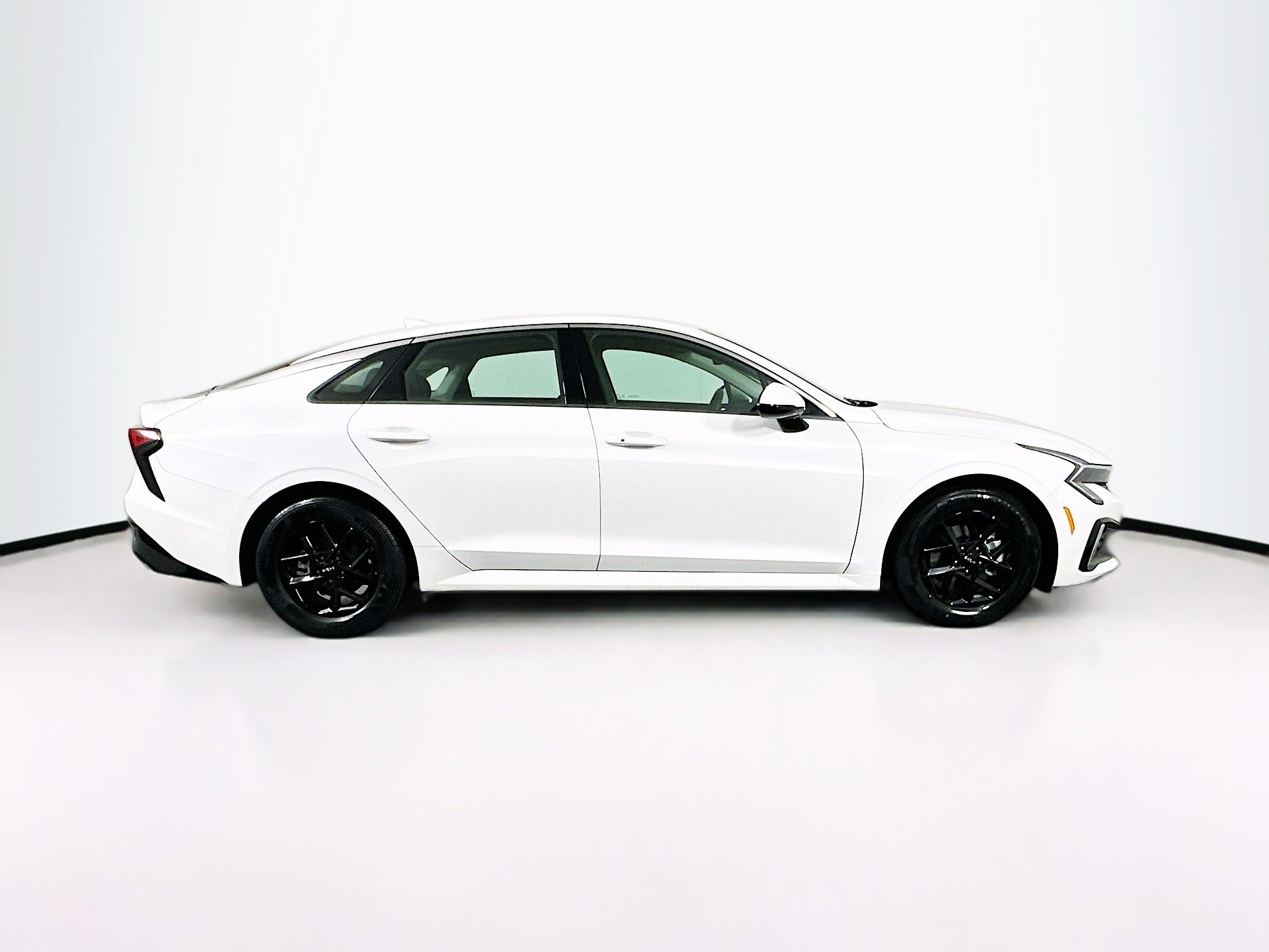 Used 2025 Kia K5 LXS image 10