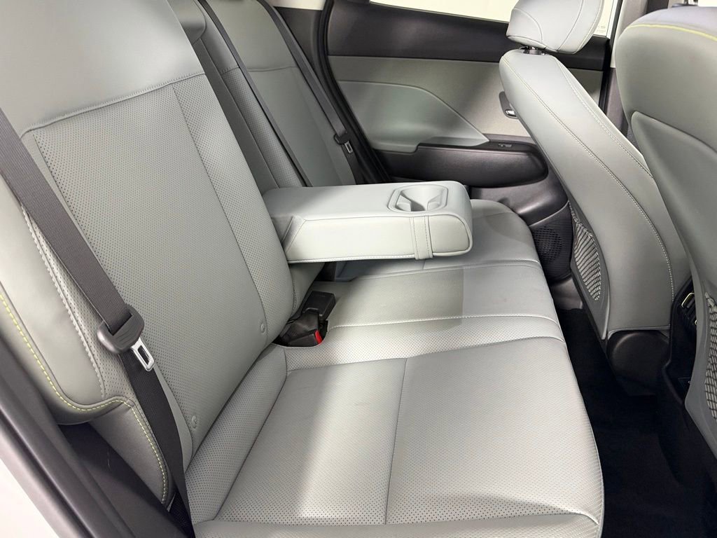 Used 2024 Hyundai Kona Limited FWD image 30