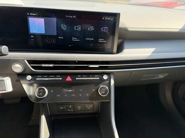 Used 2025 Hyundai Sonata SEL FWD image 16