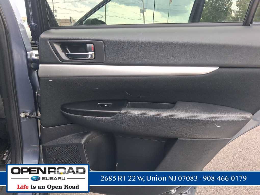 Used 2013 Subaru Outback 2.5i Premium w/ All-Weather Pkg AWD/4WD image 19
