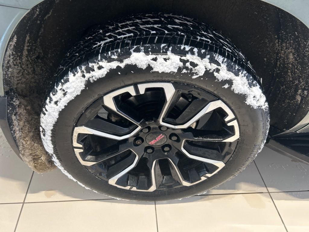 Used 2023 GMC Yukon SLT image 22