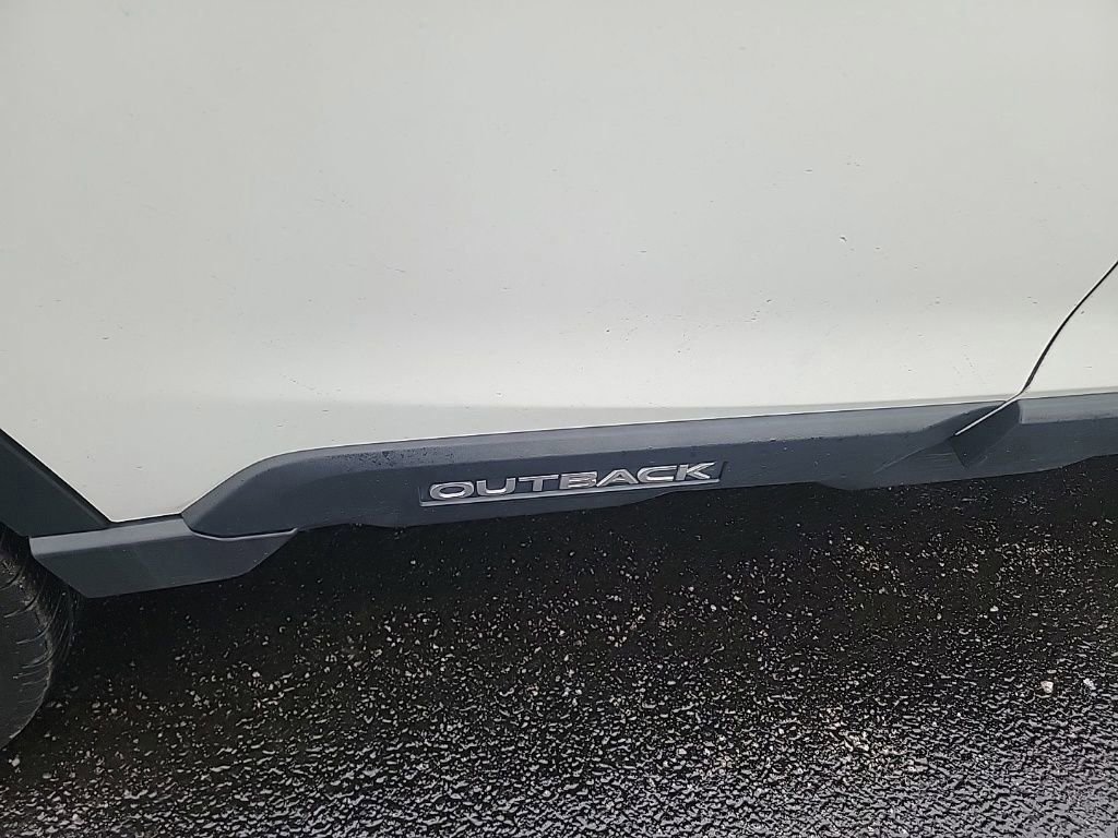 Used 2023 Subaru Outback Premium image 13
