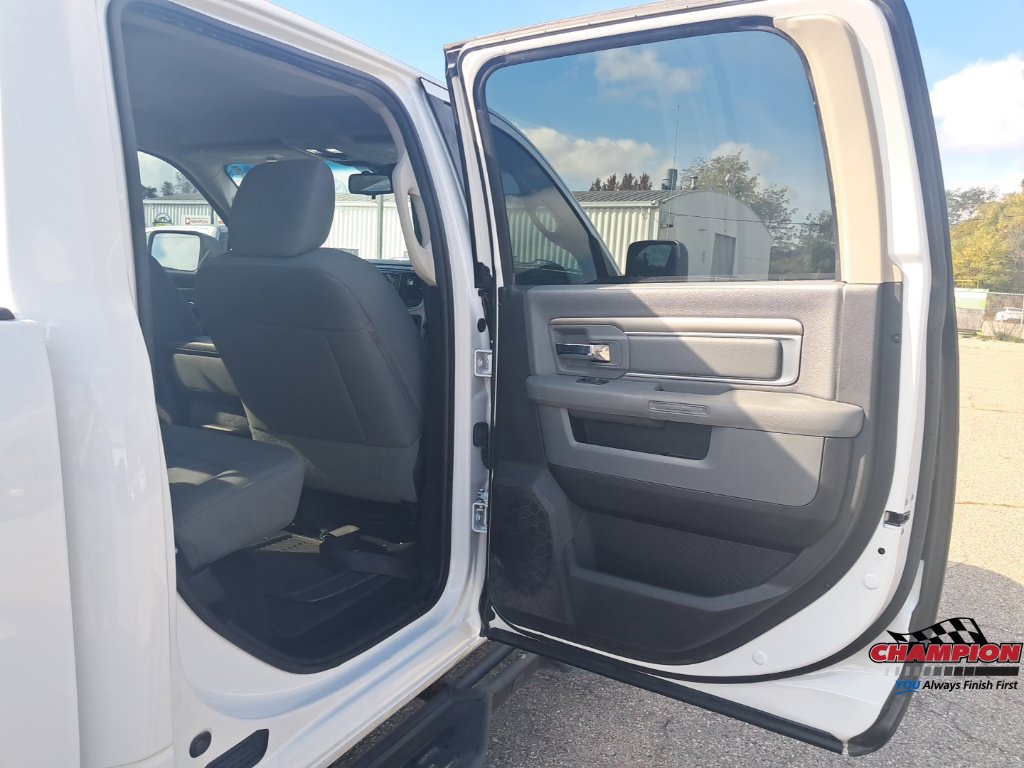 Used 2016 RAM 2500 SLT AWD/4WD image 18