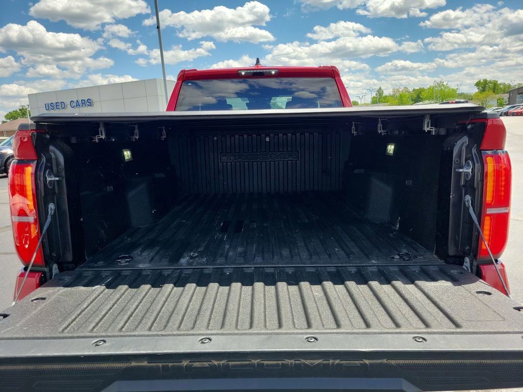 Used 2024 Toyota Tacoma TRD Off-Road AWD/4WD image 10