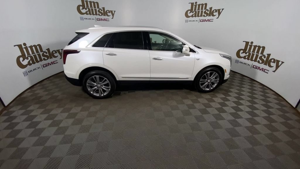 Certified 2024 Cadillac XT5 Premium Luxury w/ Technology Package AWD/4WD image 9