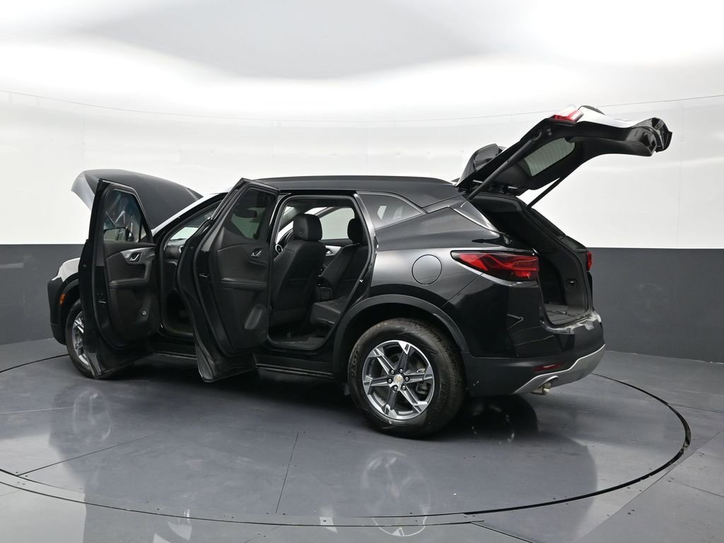 Used 2024 Chevrolet Blazer LT image 32